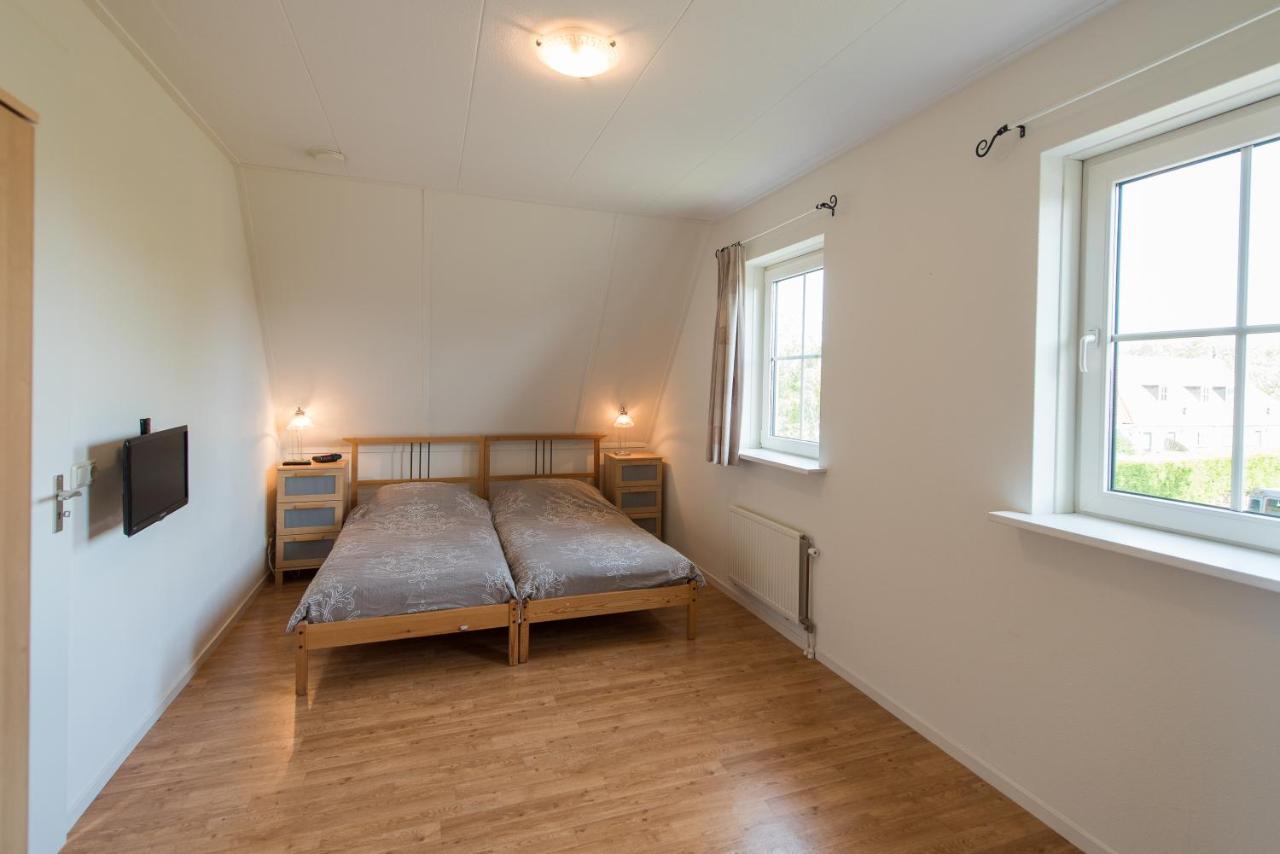 Vakantiehuis Bonburen Buren (Friesland) Exterior foto